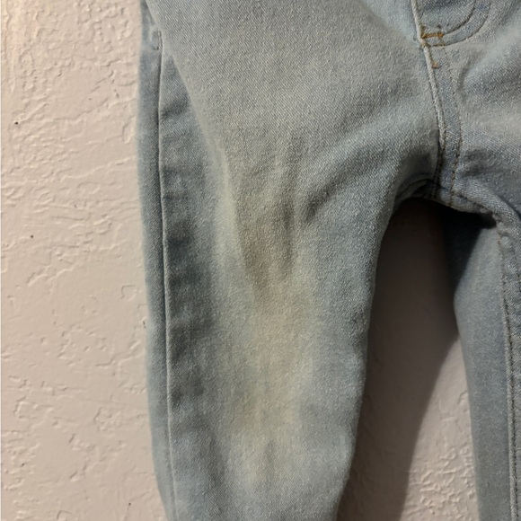 Light wash toddler Vince camuto jeggings 2t - Picture 6 of 7
